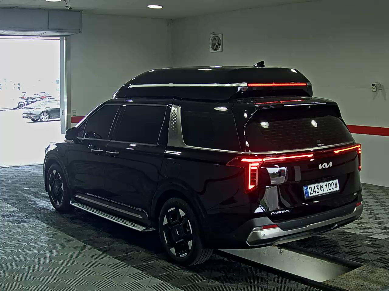 2025 - kia carnival