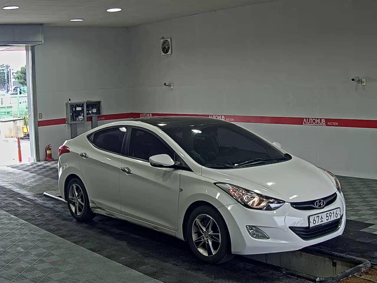 2012 - hyundai avante