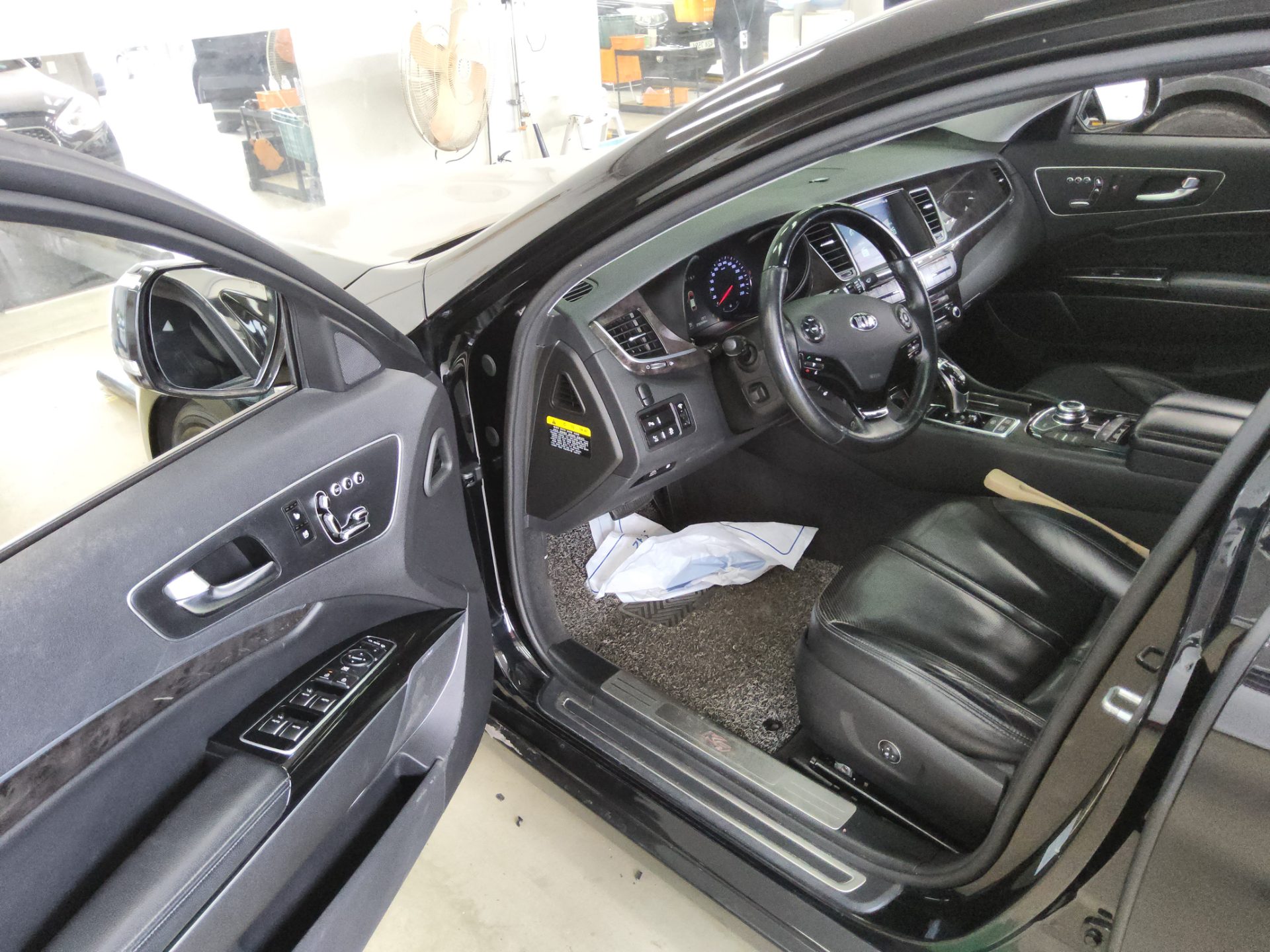 2015 - kia k9