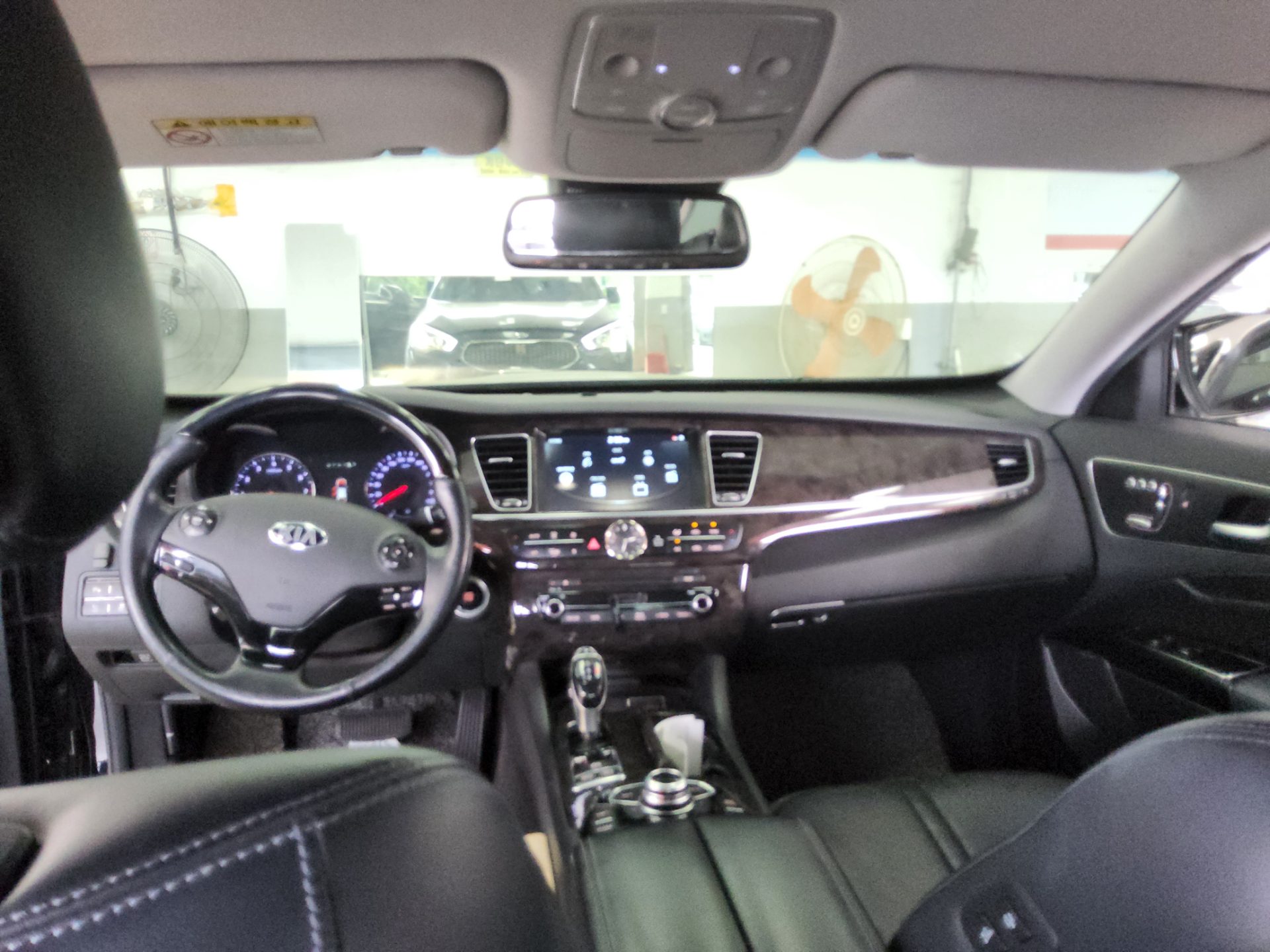 2015 - kia k9