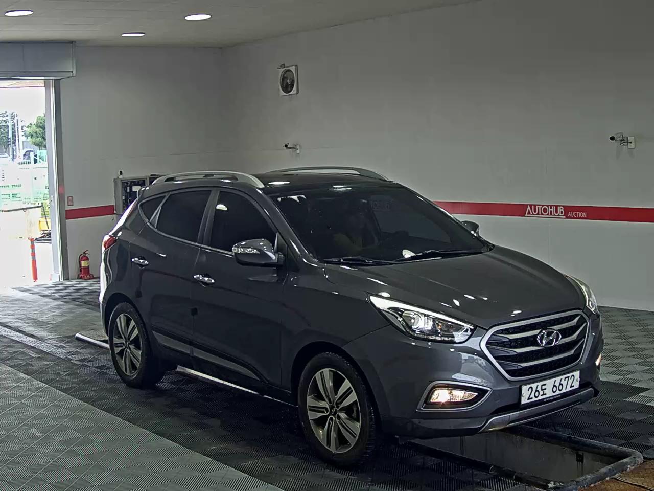 2015 - hyundai tucson