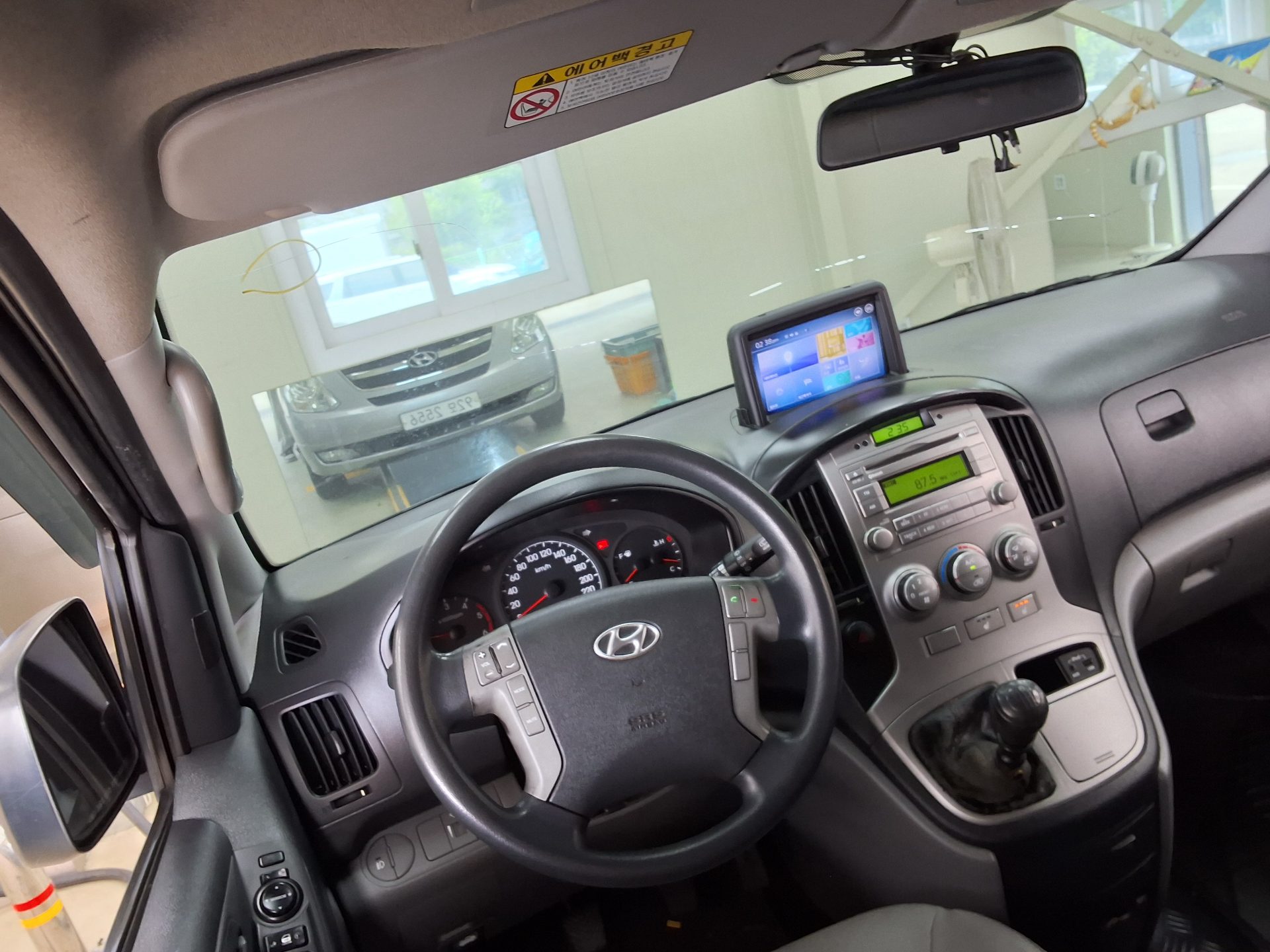 2013 - hyundai grand starex