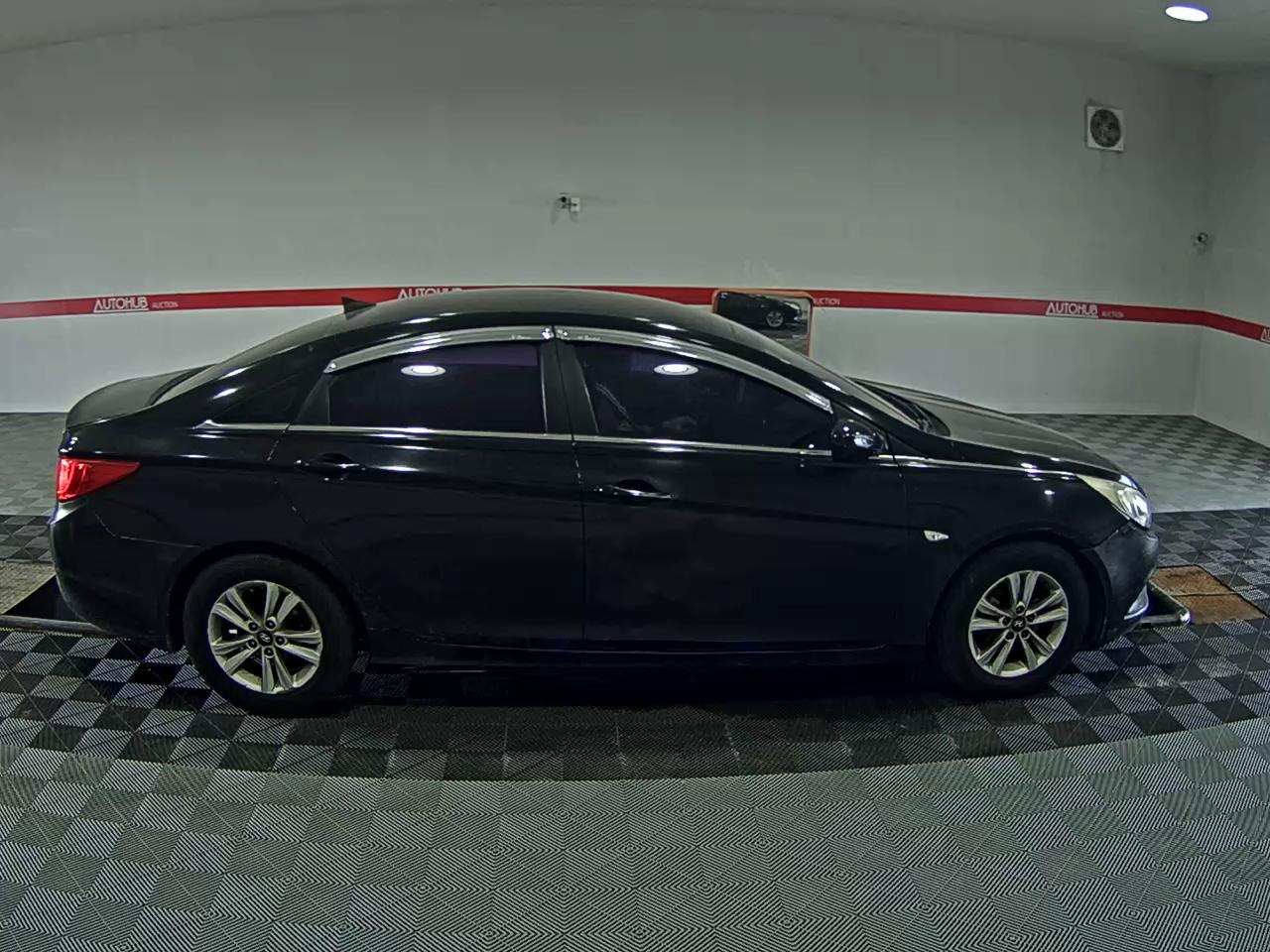 2011 - hyundai sonata
