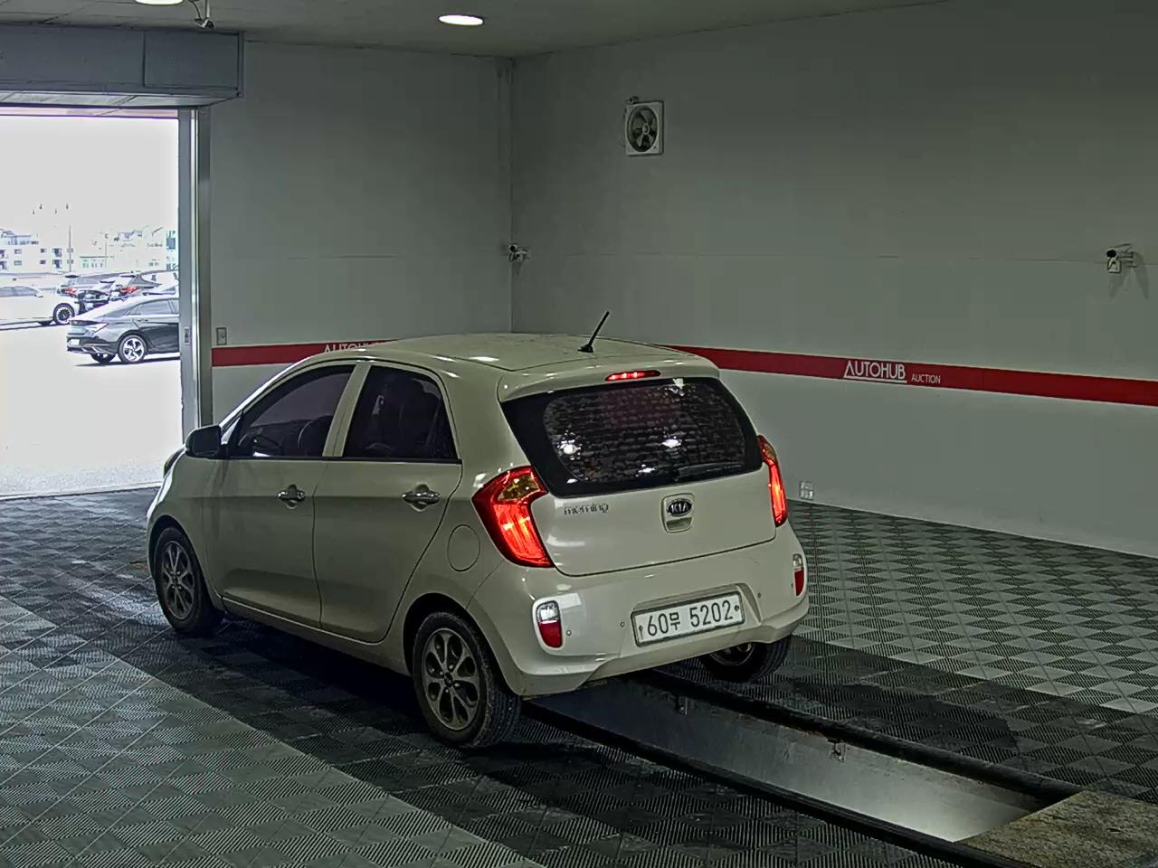 2012 - kia morning