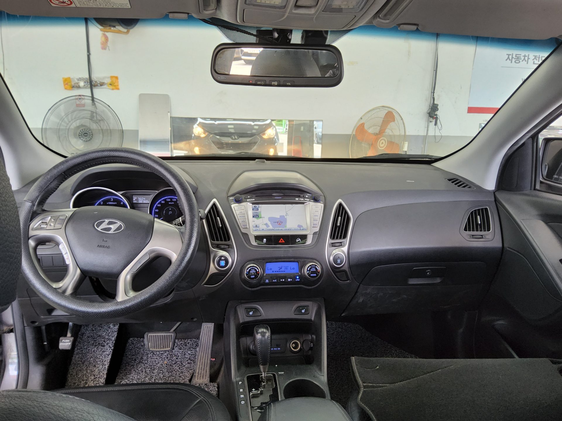 2010 - hyundai tucson