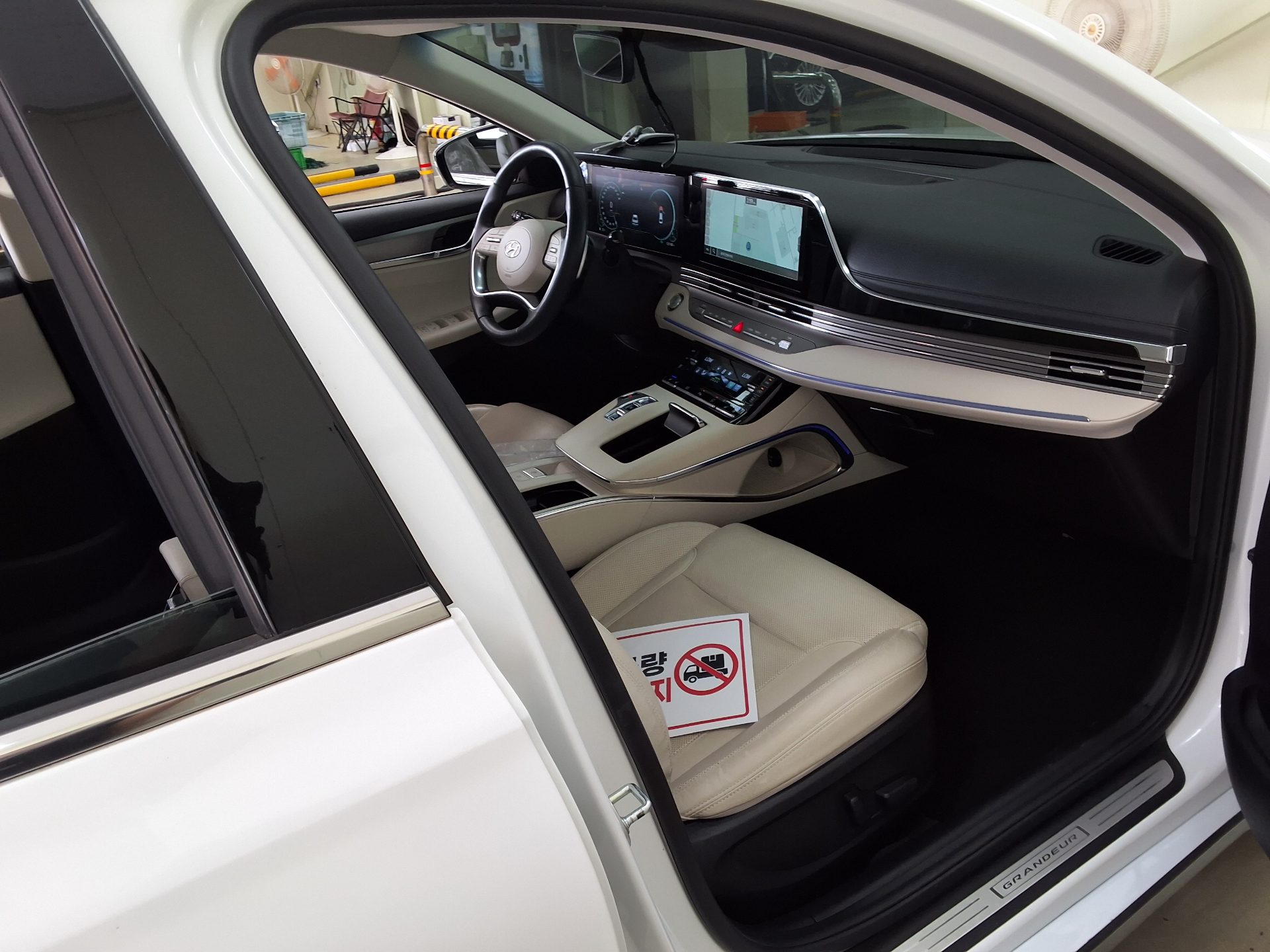 2022 - hyundai grandeur
