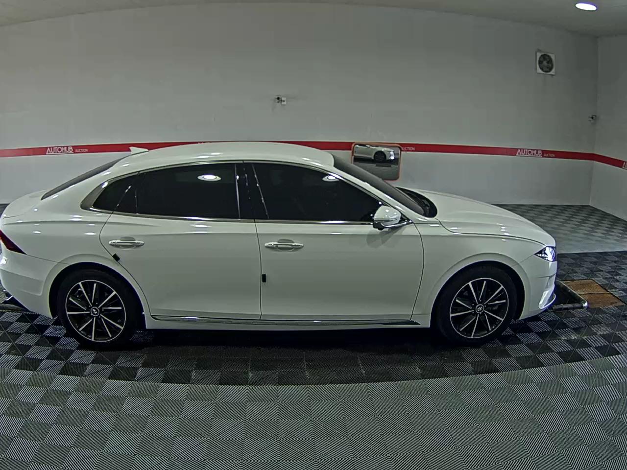 2022 - hyundai grandeur