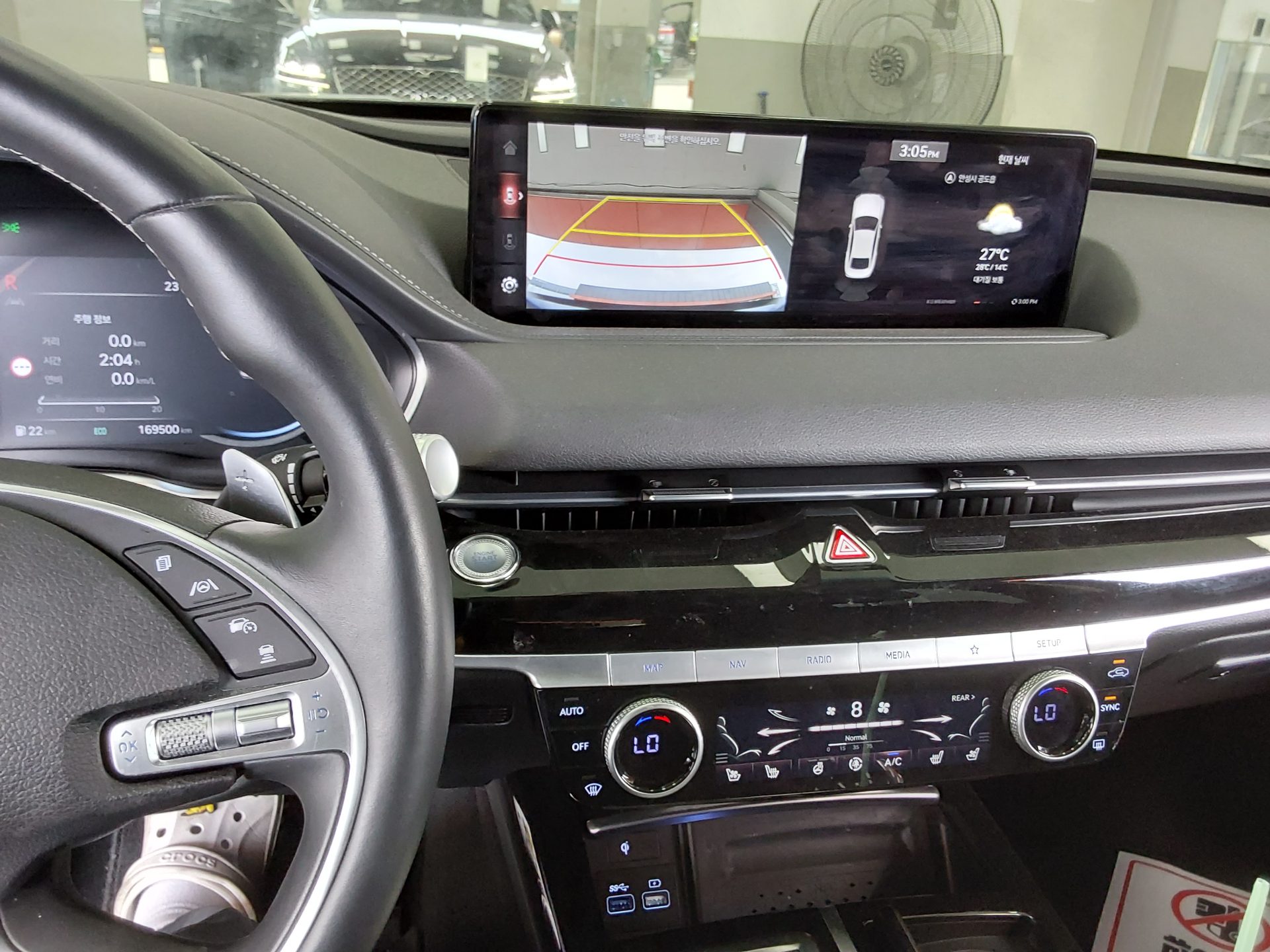 2022 - genesis g80
