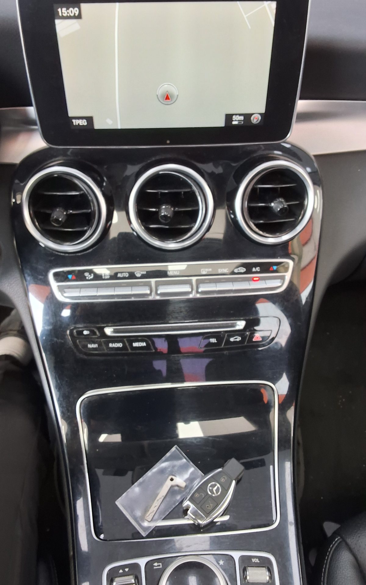 2017 - mercedes-benz c200