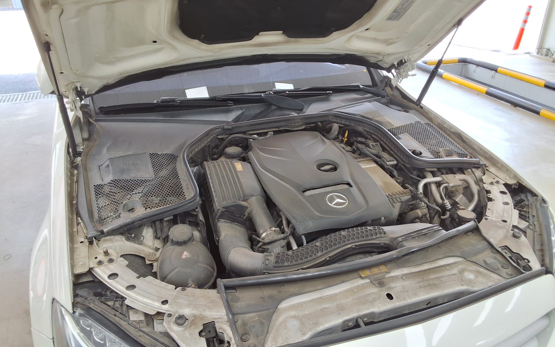 2017 - mercedes-benz c200