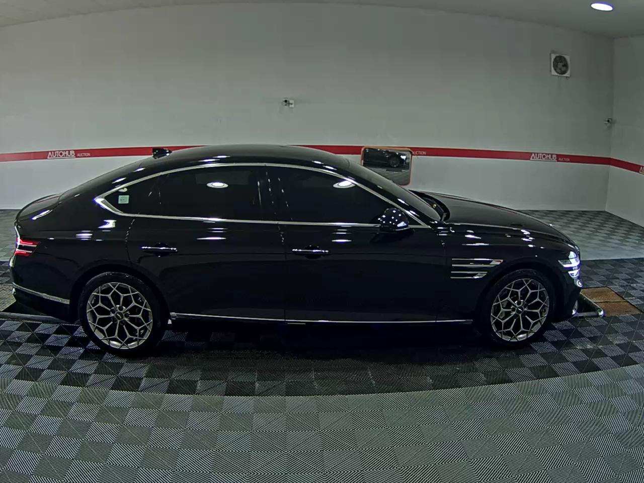 2022 - genesis g80