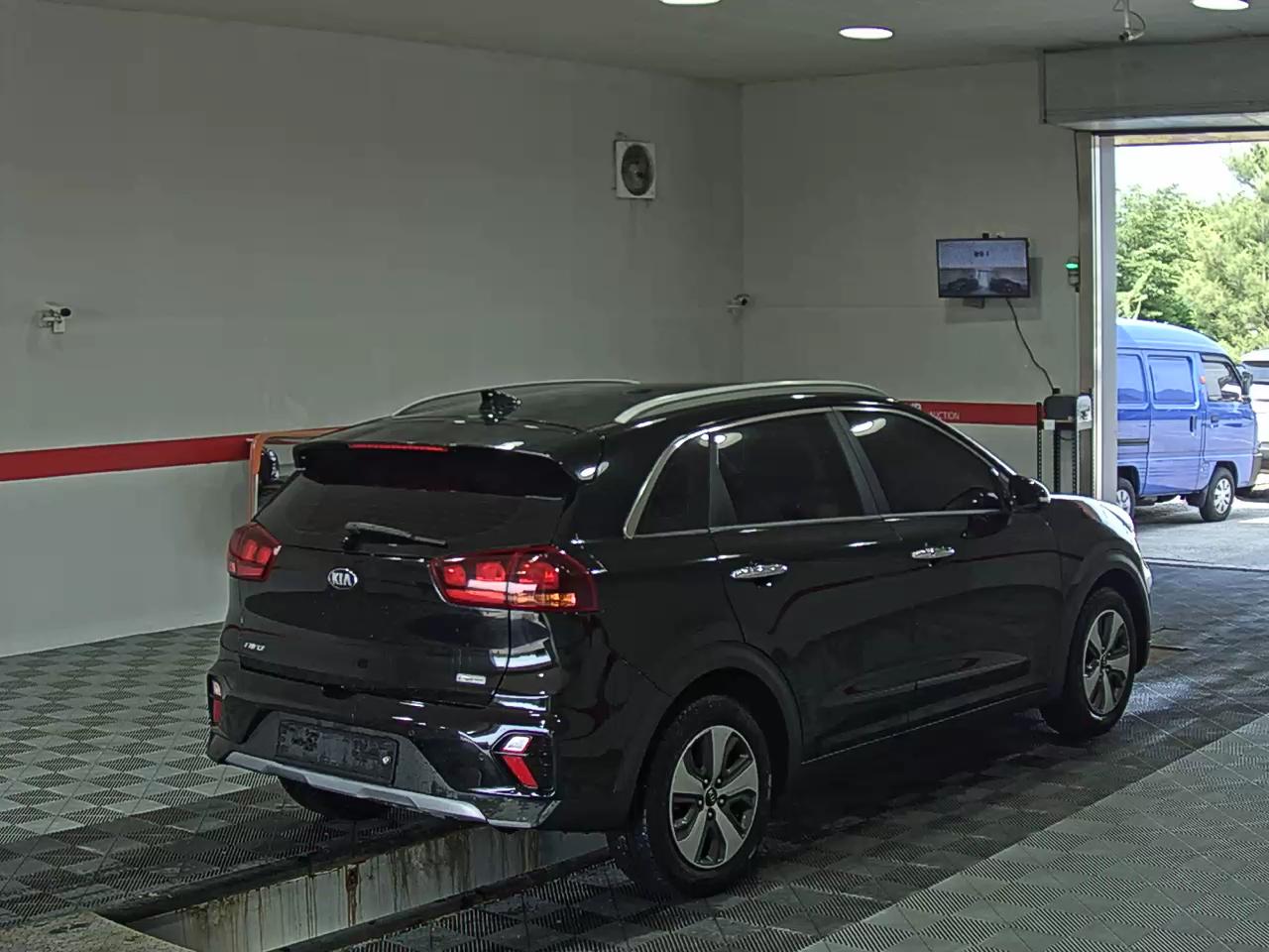 2020 - kia niro