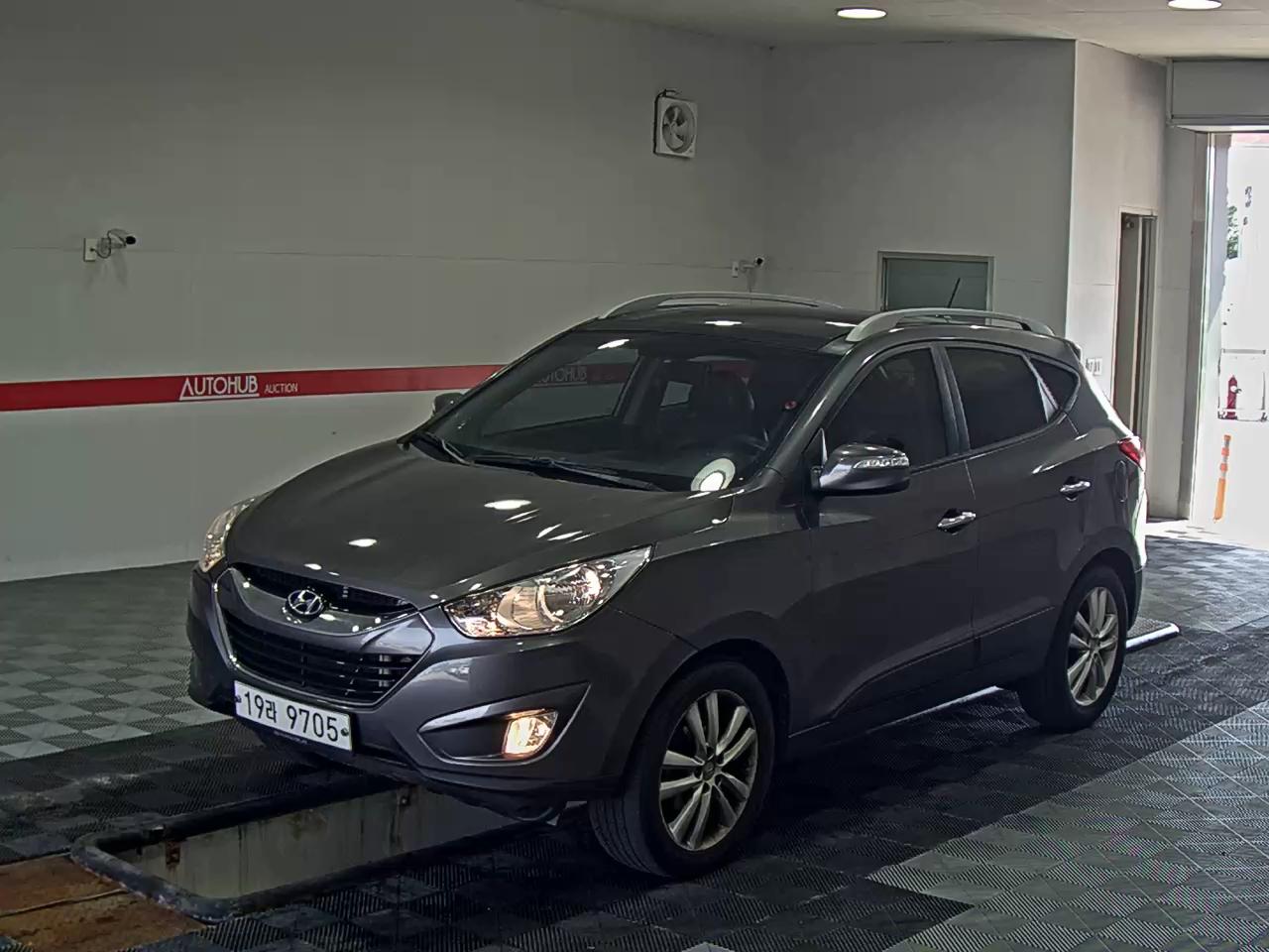 2010 - hyundai tucson