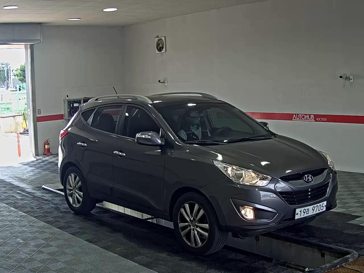 2010 - hyundai tucson