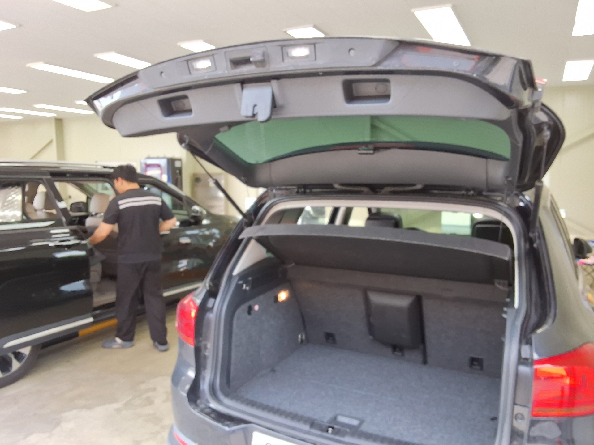 2016 - volkswagen tiguan