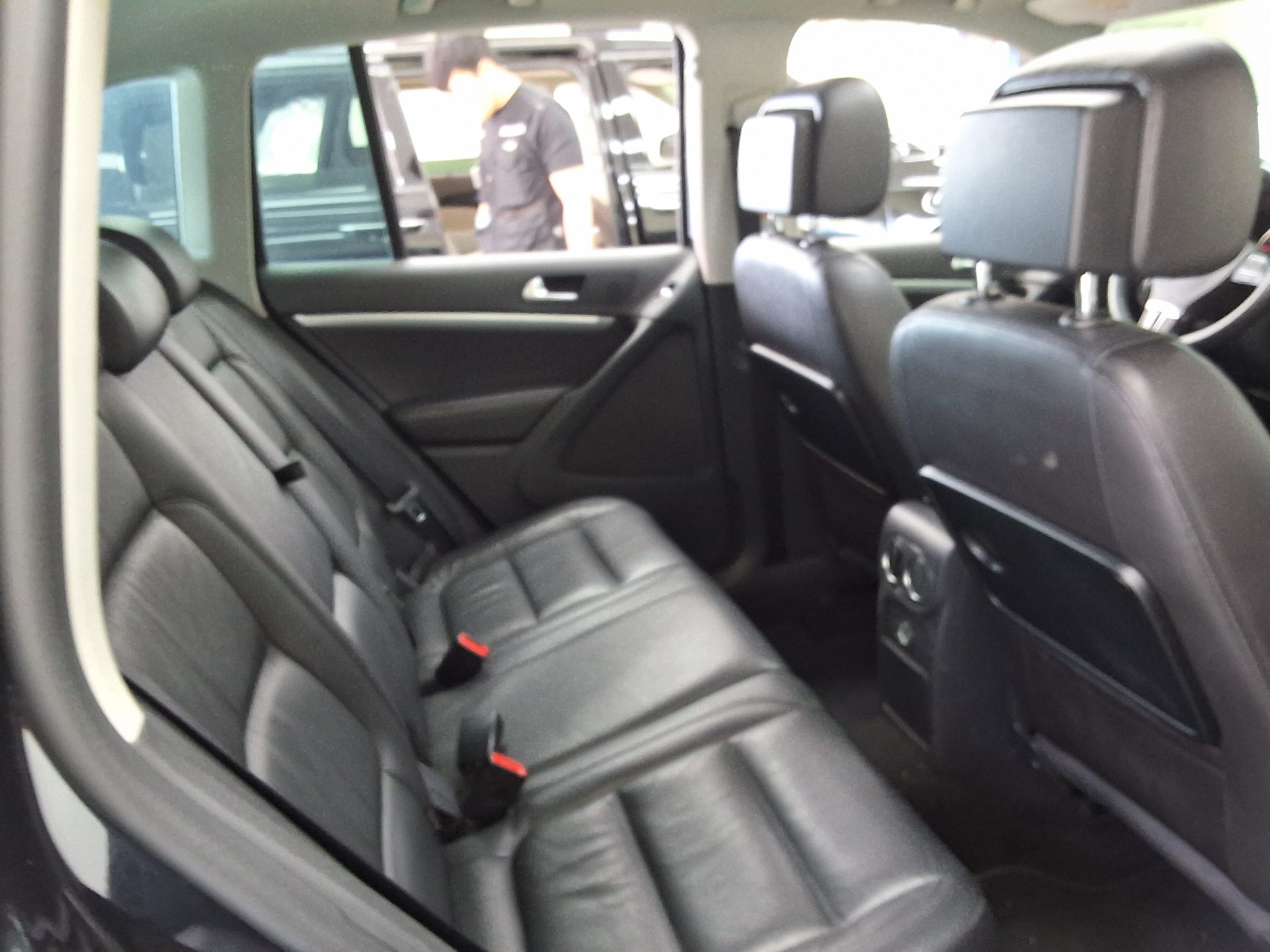 2016 - volkswagen tiguan