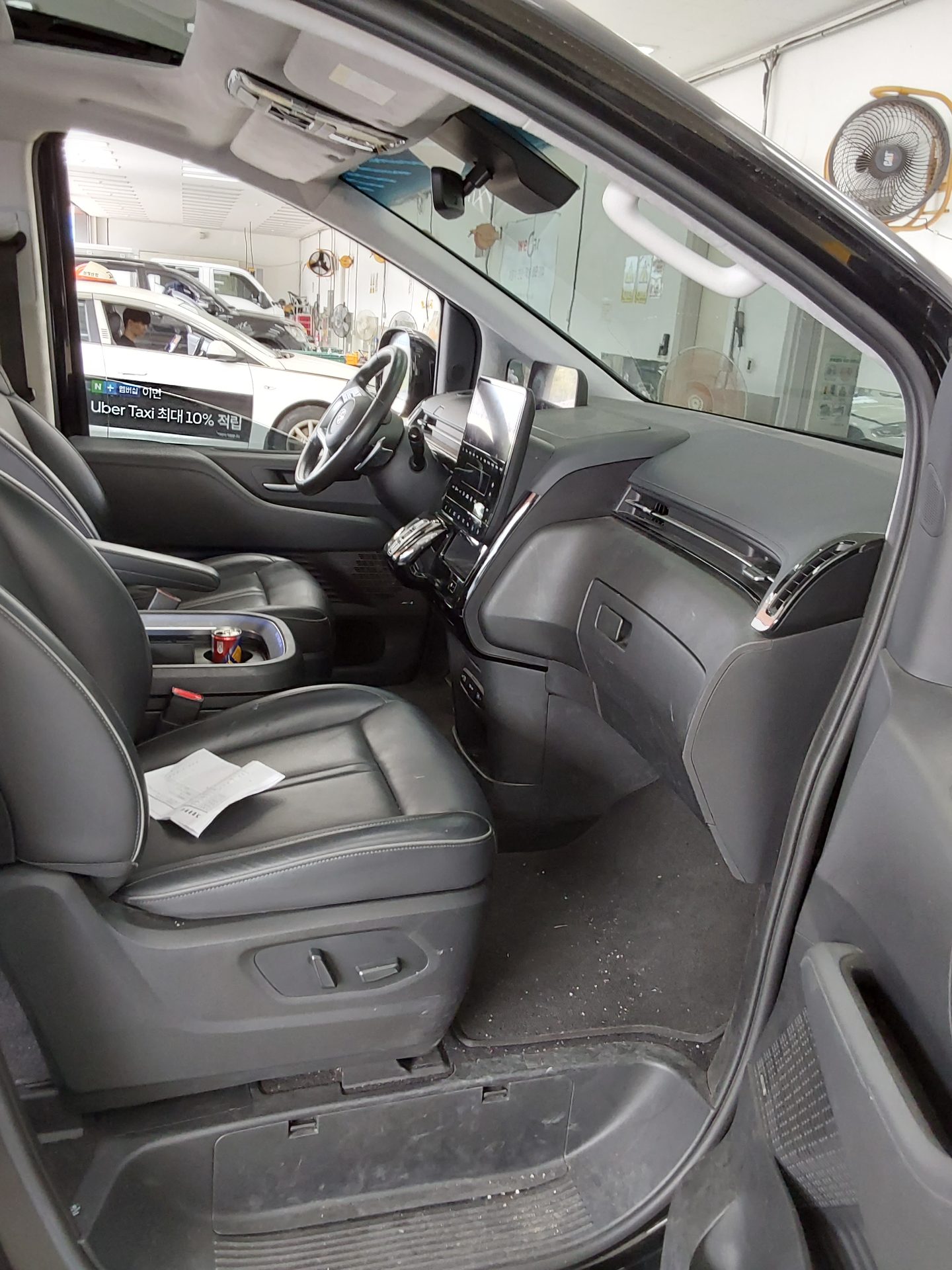 2022 - hyundai staria