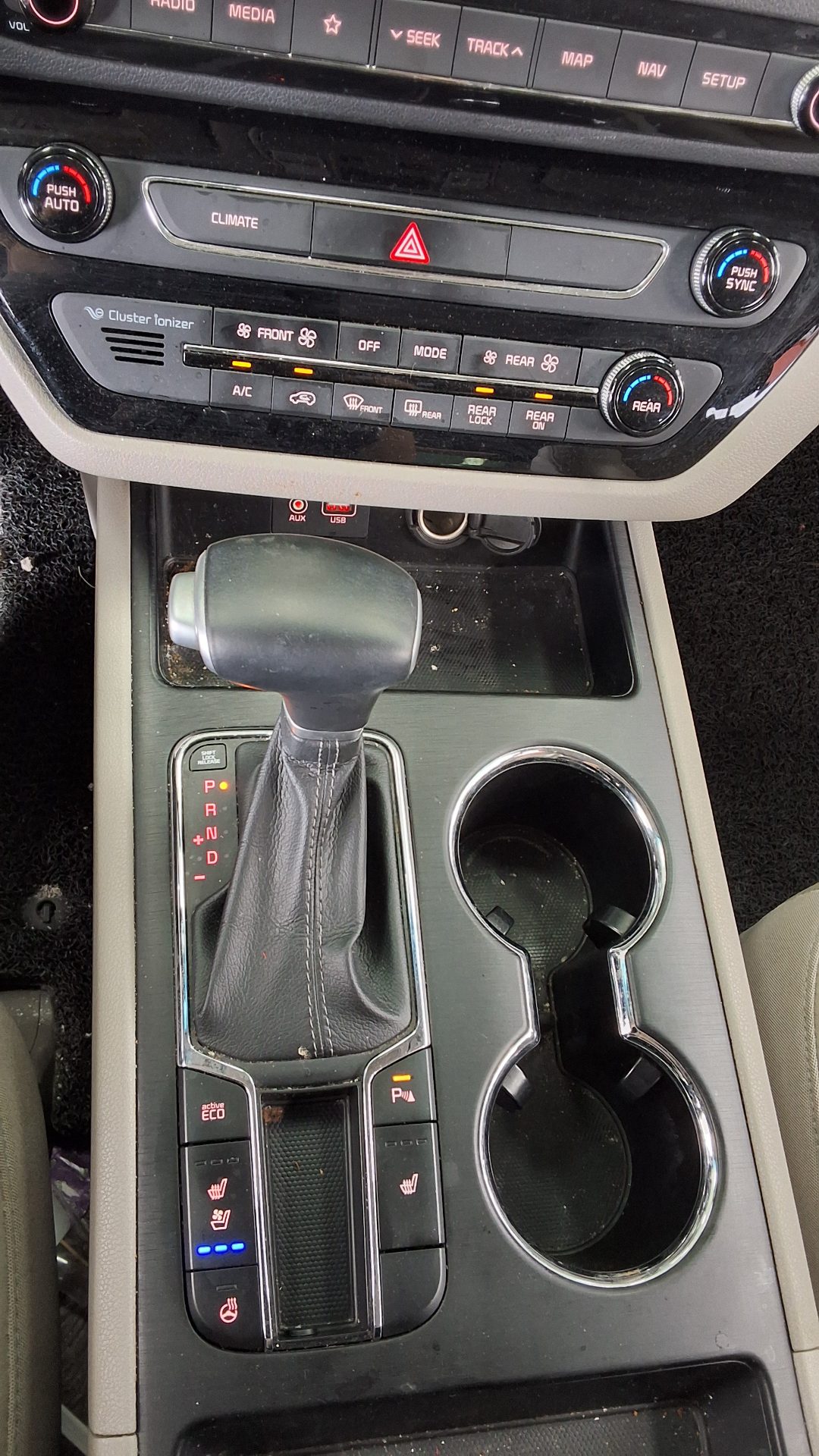 2020 - kia carnival