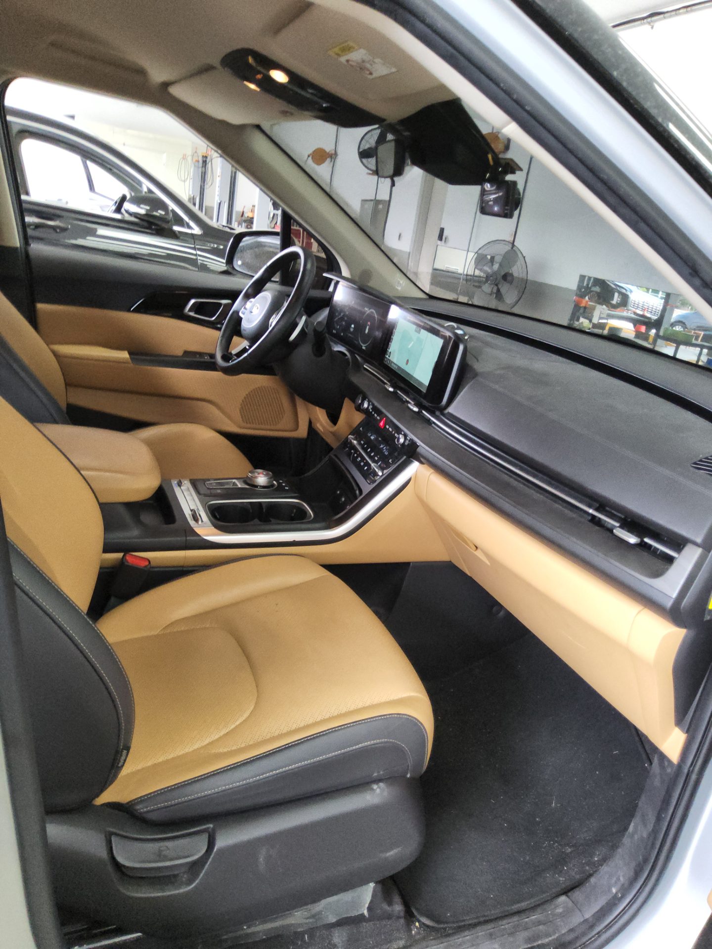 2021 - kia carnival