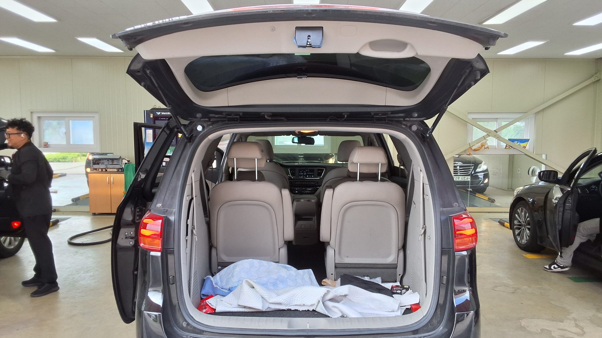 2020 - kia carnival