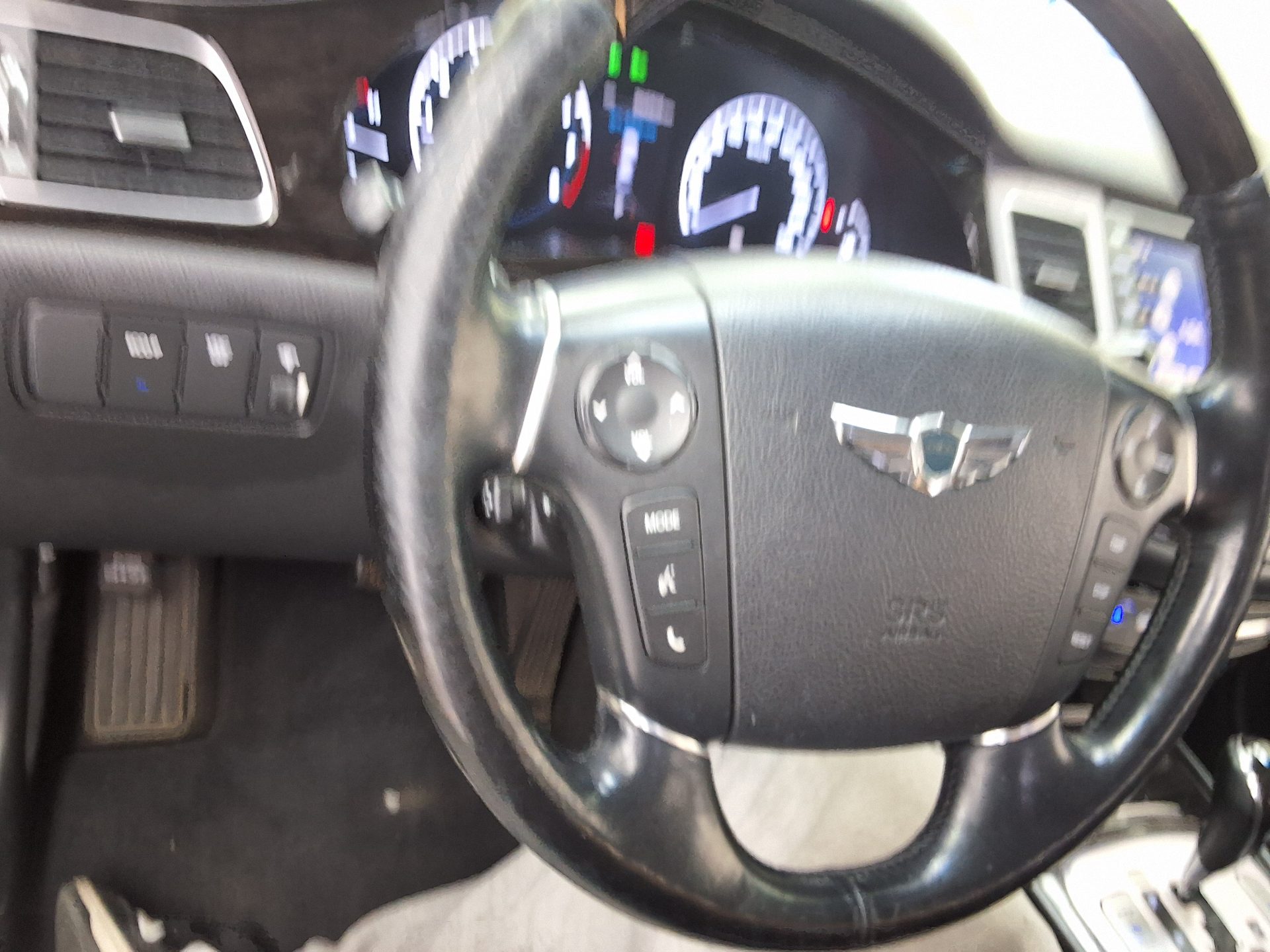 2012 - hyundai bh