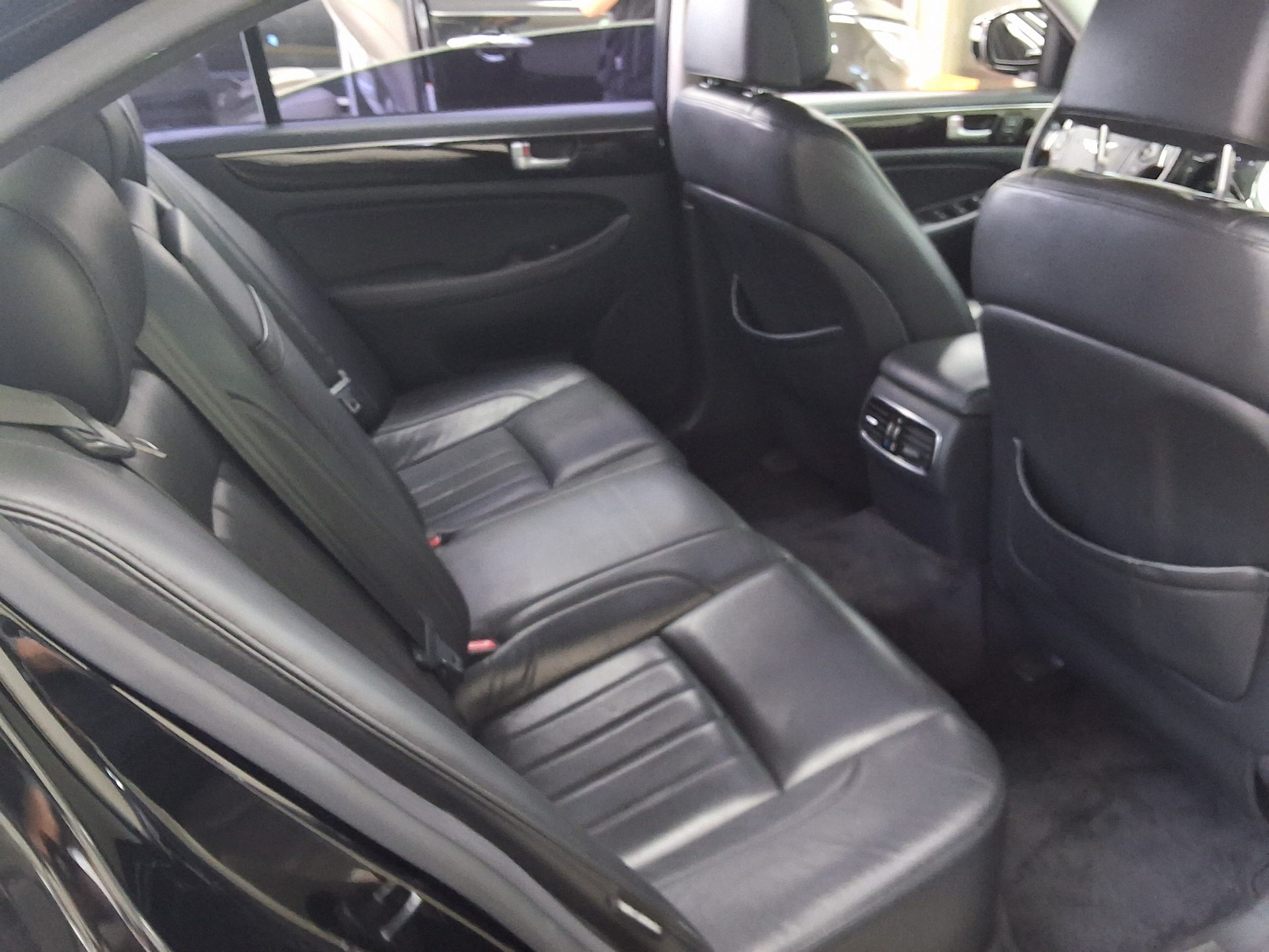 2012 - hyundai bh