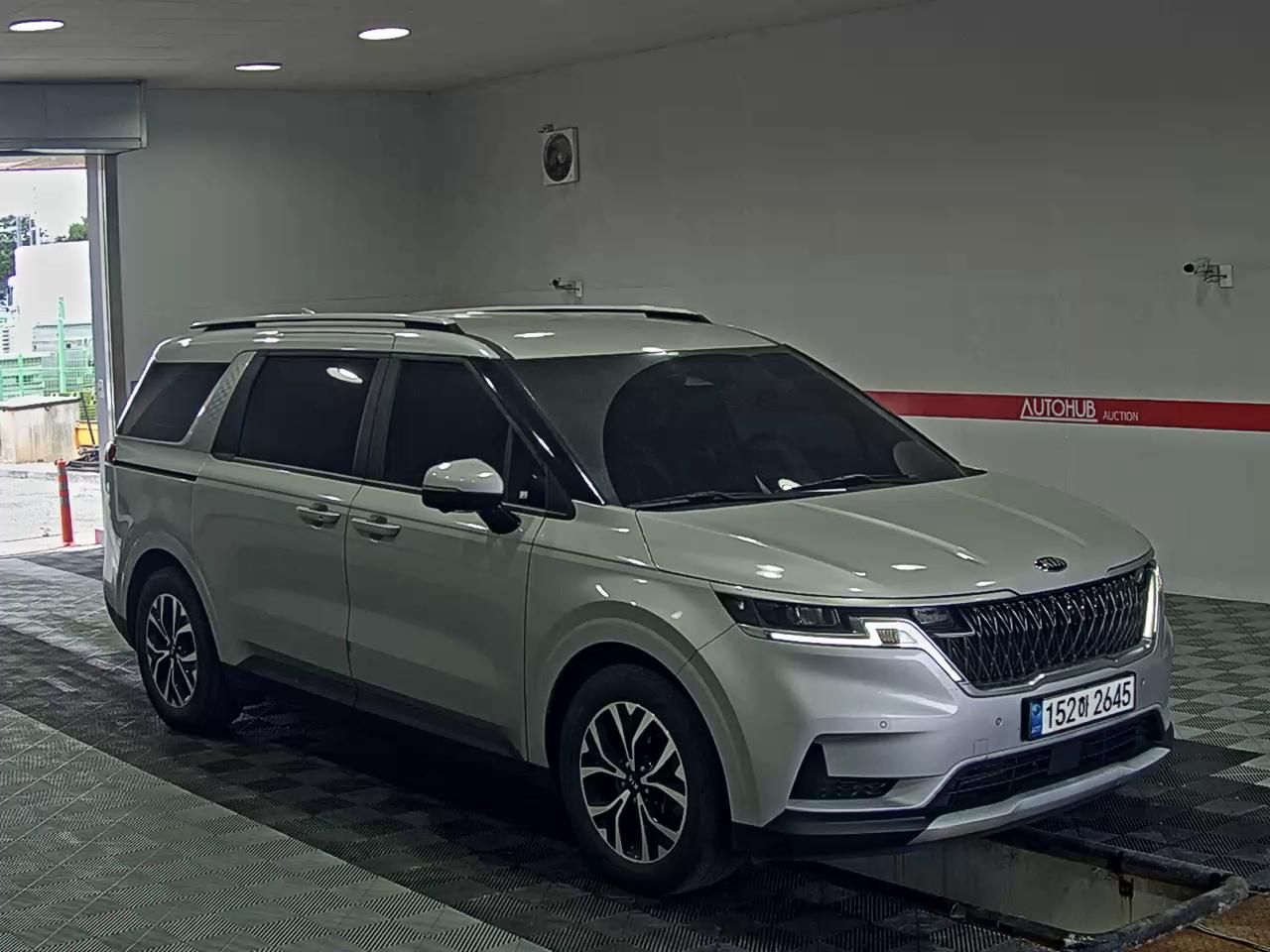 2021 - kia carnival