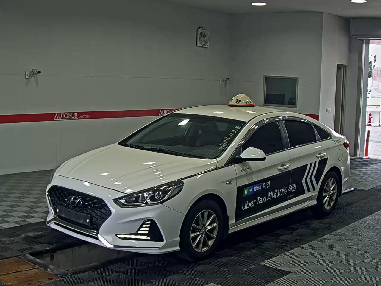 HYUNDAI LF SONATA RISE LPi TAXI CORPORATE
