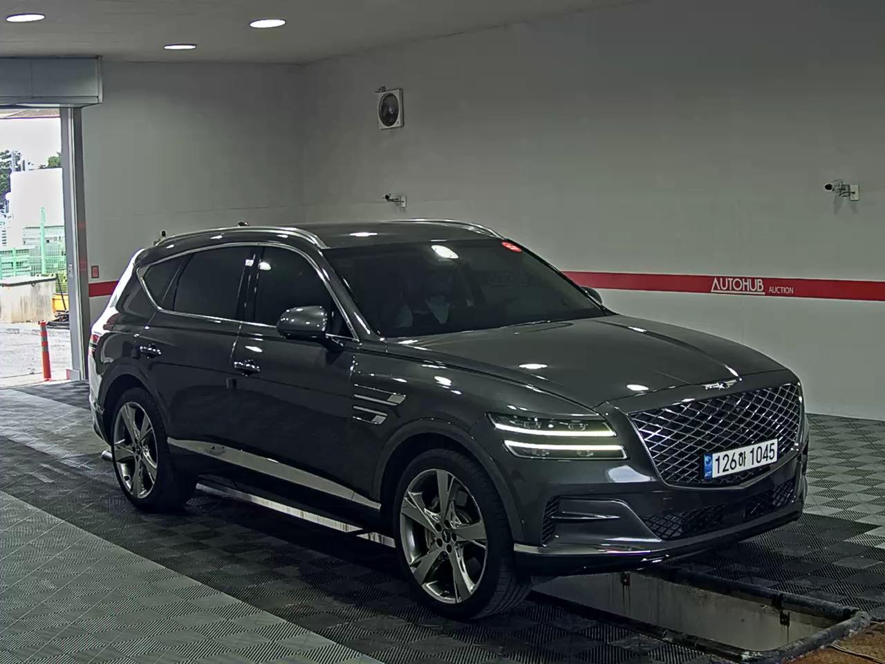 2021 - genesis gv80