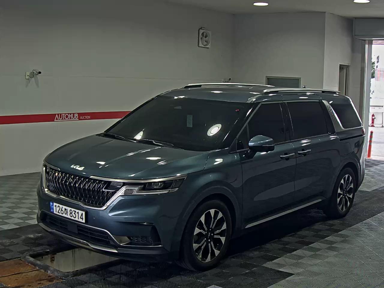 KIA CARNIVAL (KA4)