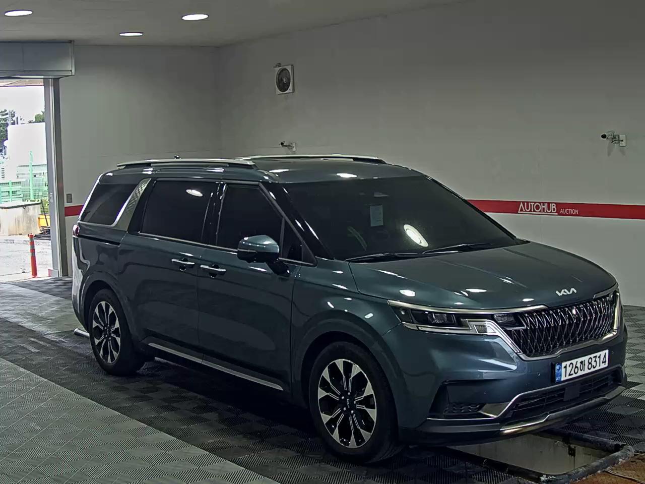 2023 - kia carnival