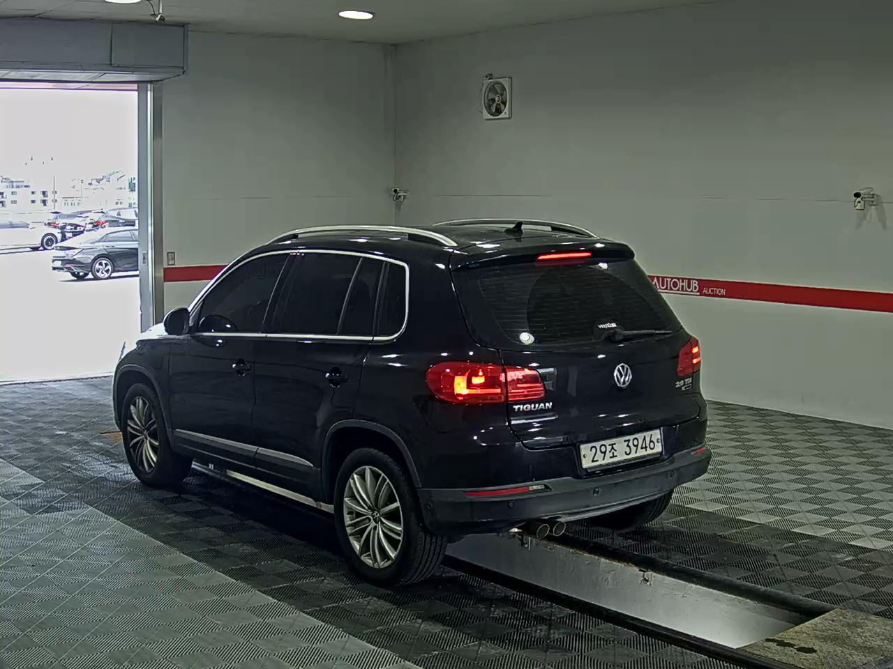 2016 - volkswagen tiguan
