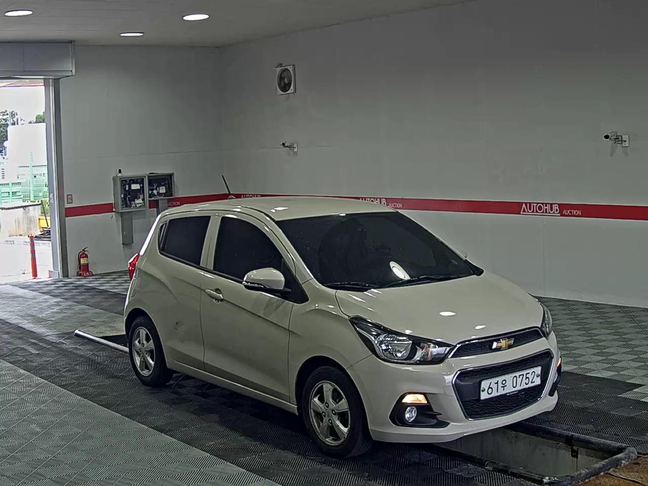 2016 - chevrolet spark