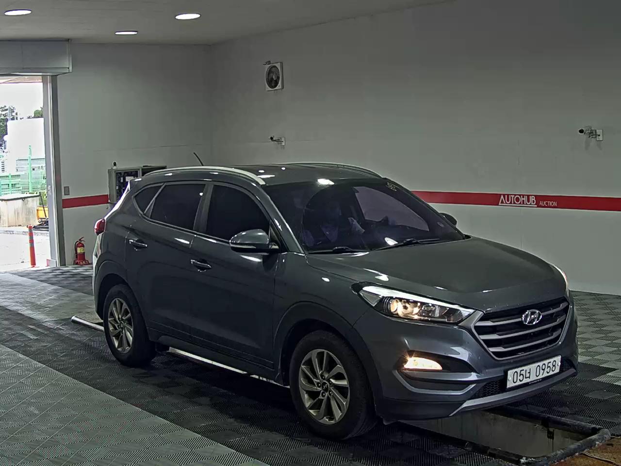2016 - hyundai tucson
