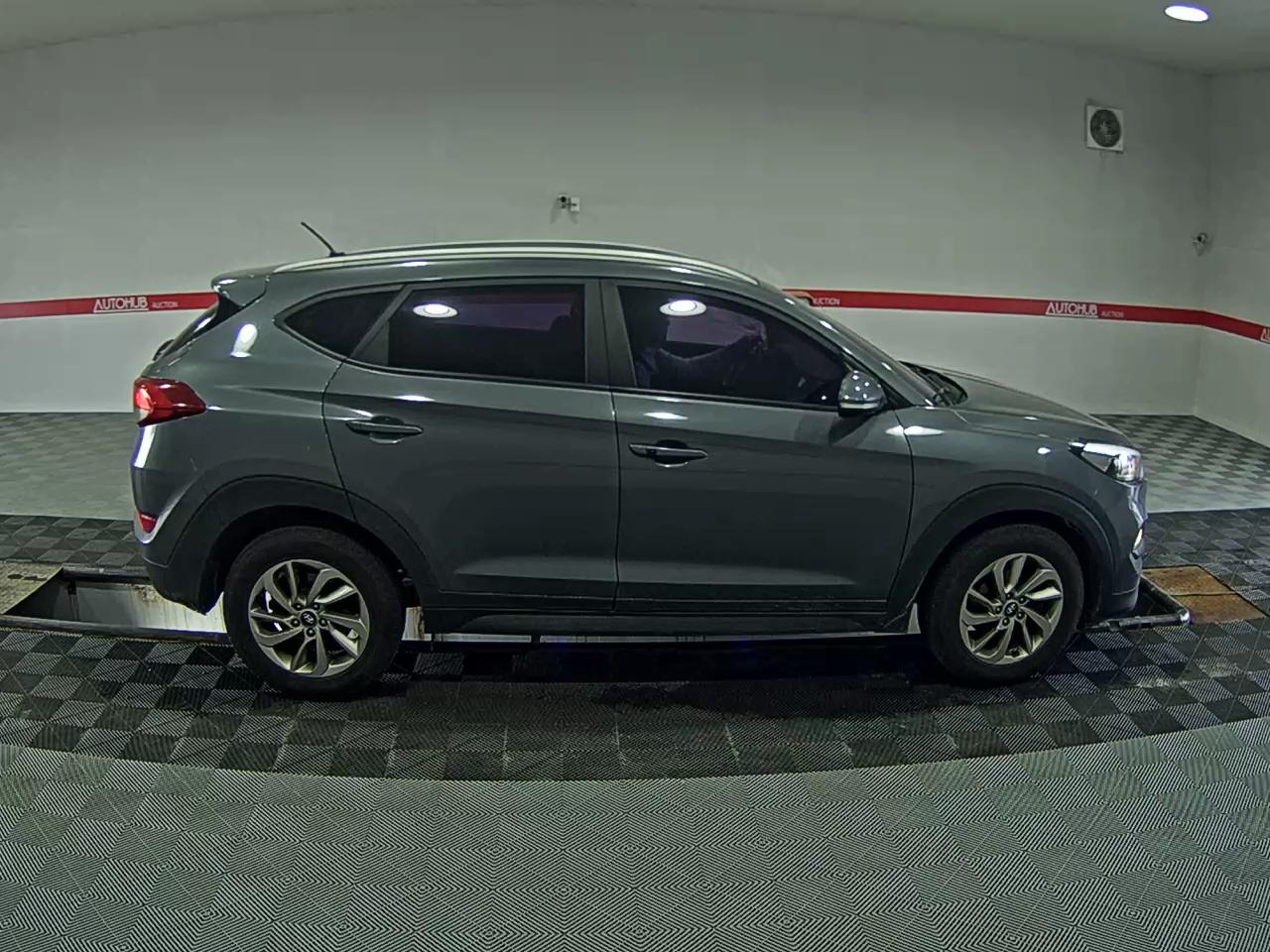 2016 - hyundai tucson