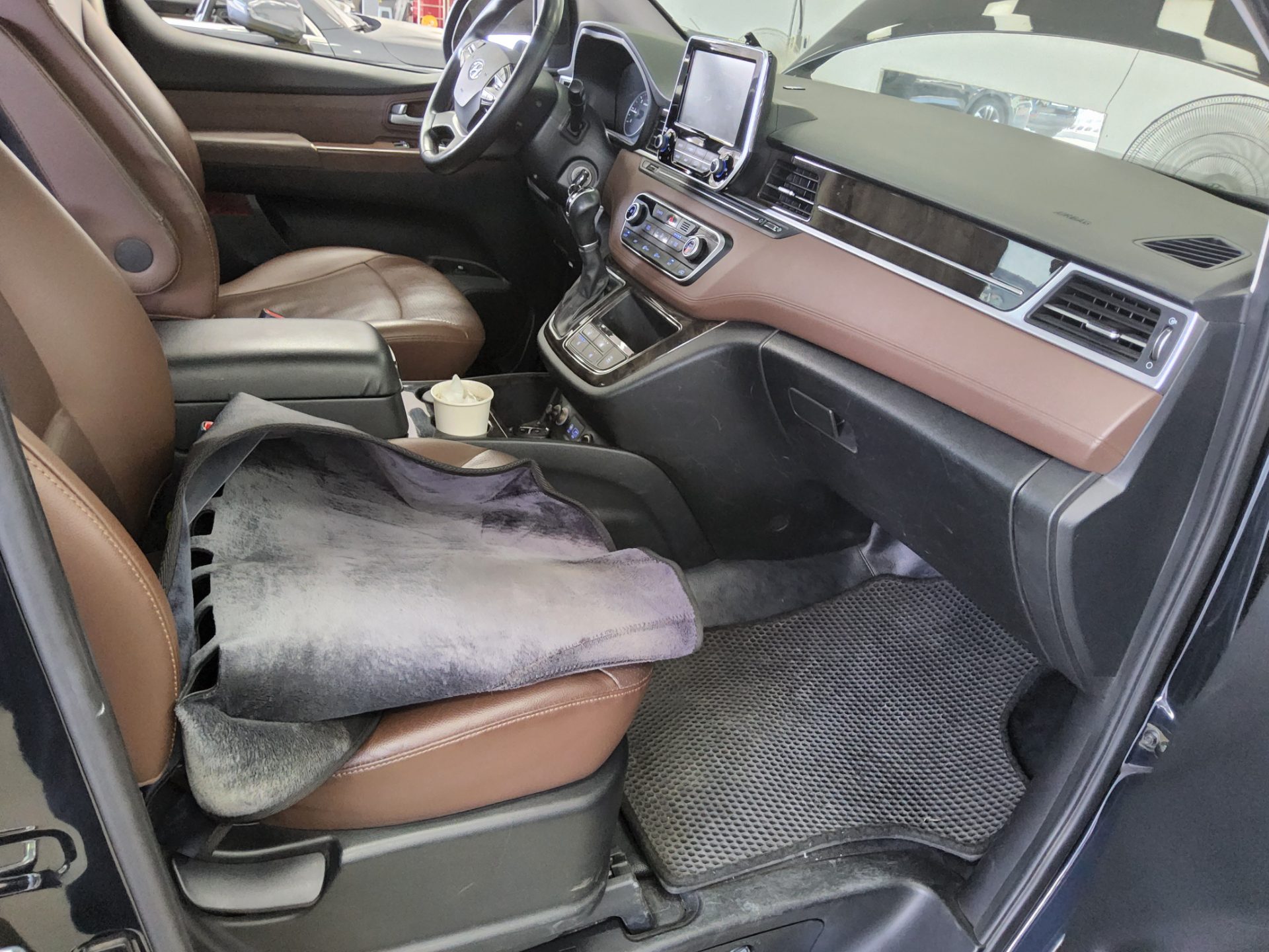 2020 - hyundai grand starex