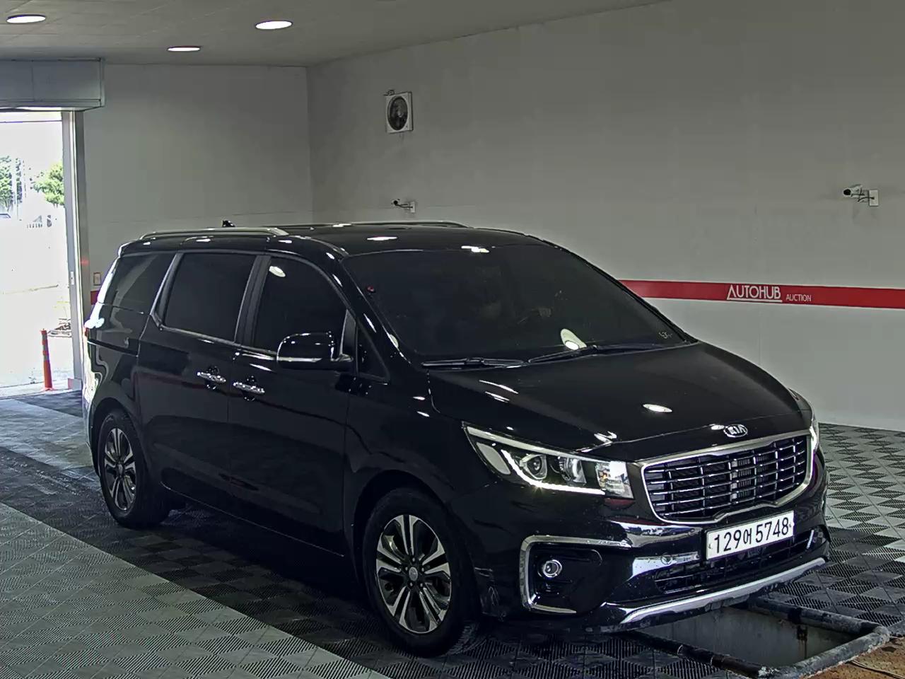 2020 - kia carnival