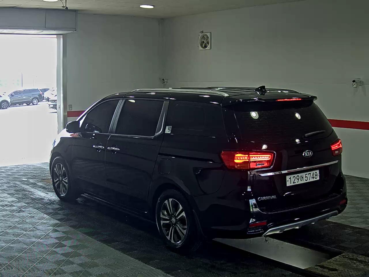 2020 - kia carnival