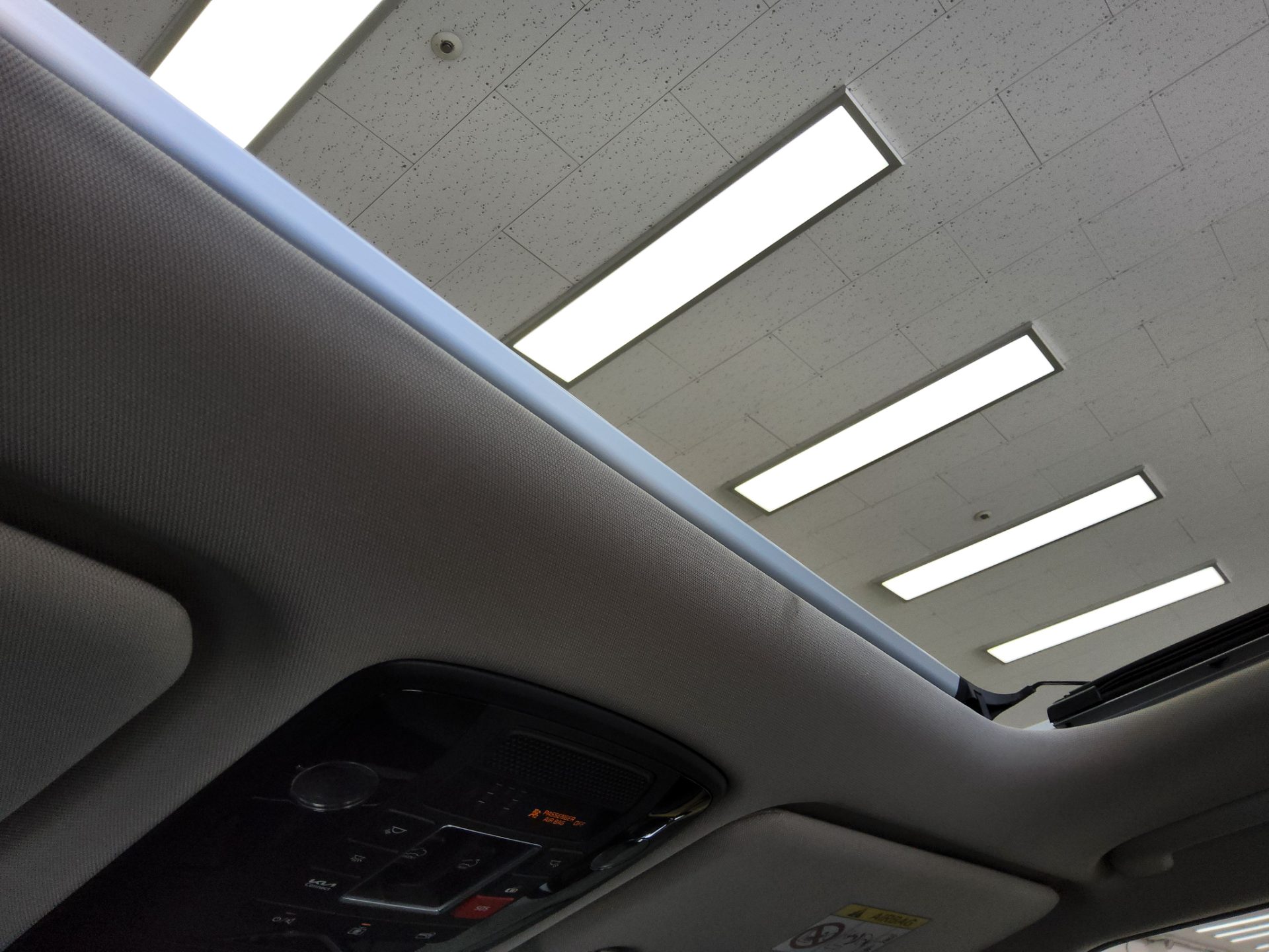 2022 - kia carnival