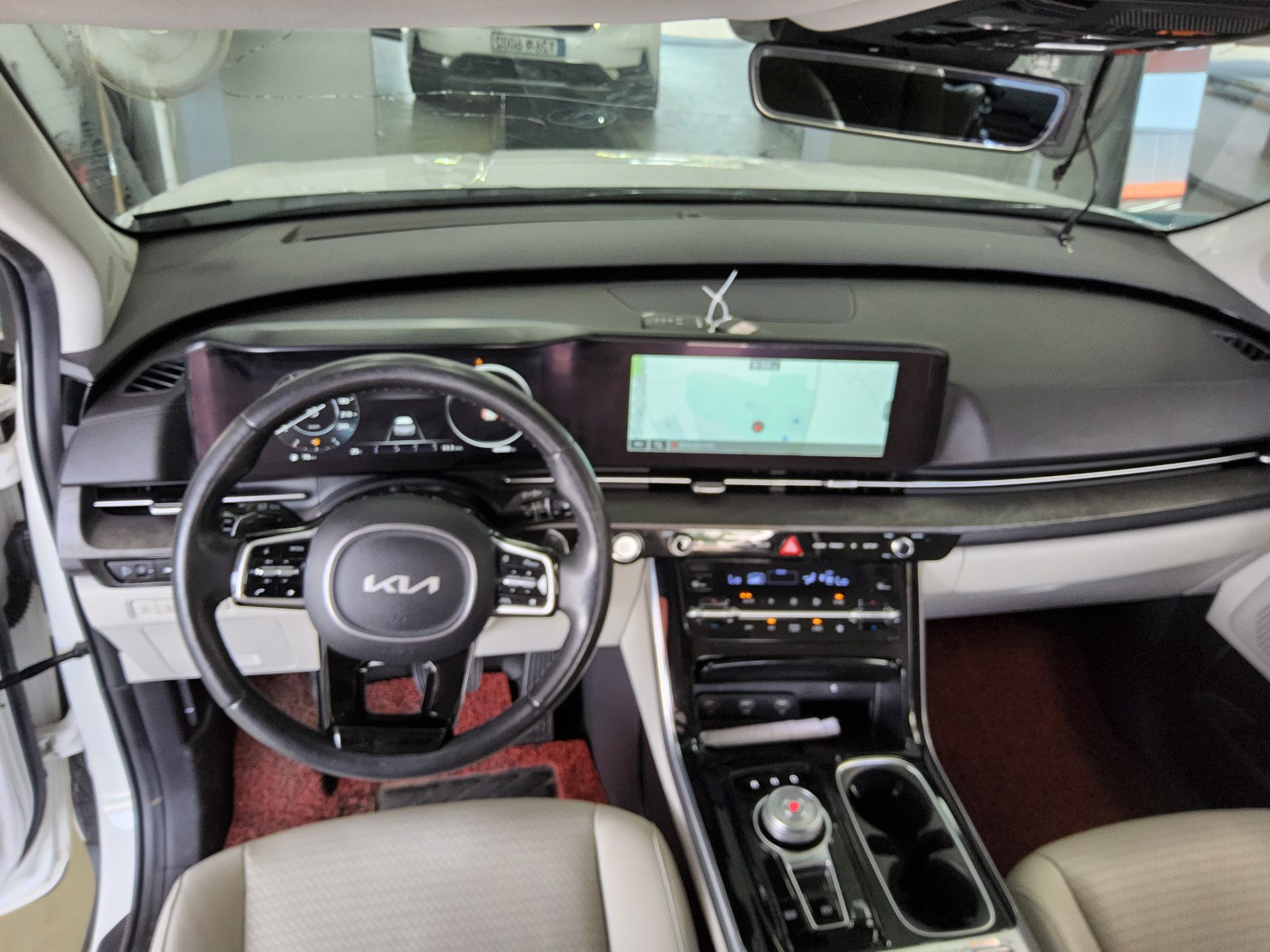 2022 - kia carnival