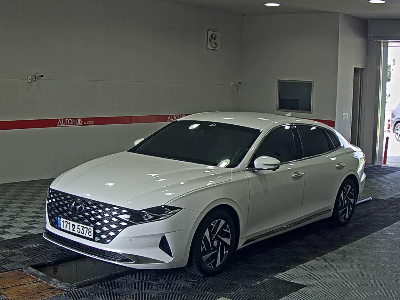HYUNDAI GRANDEUR HEV