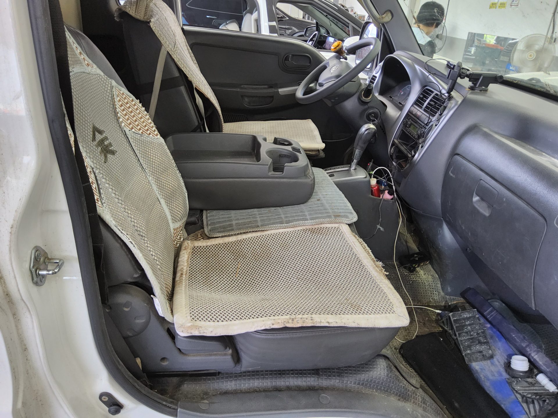 2012 - kia bongo
