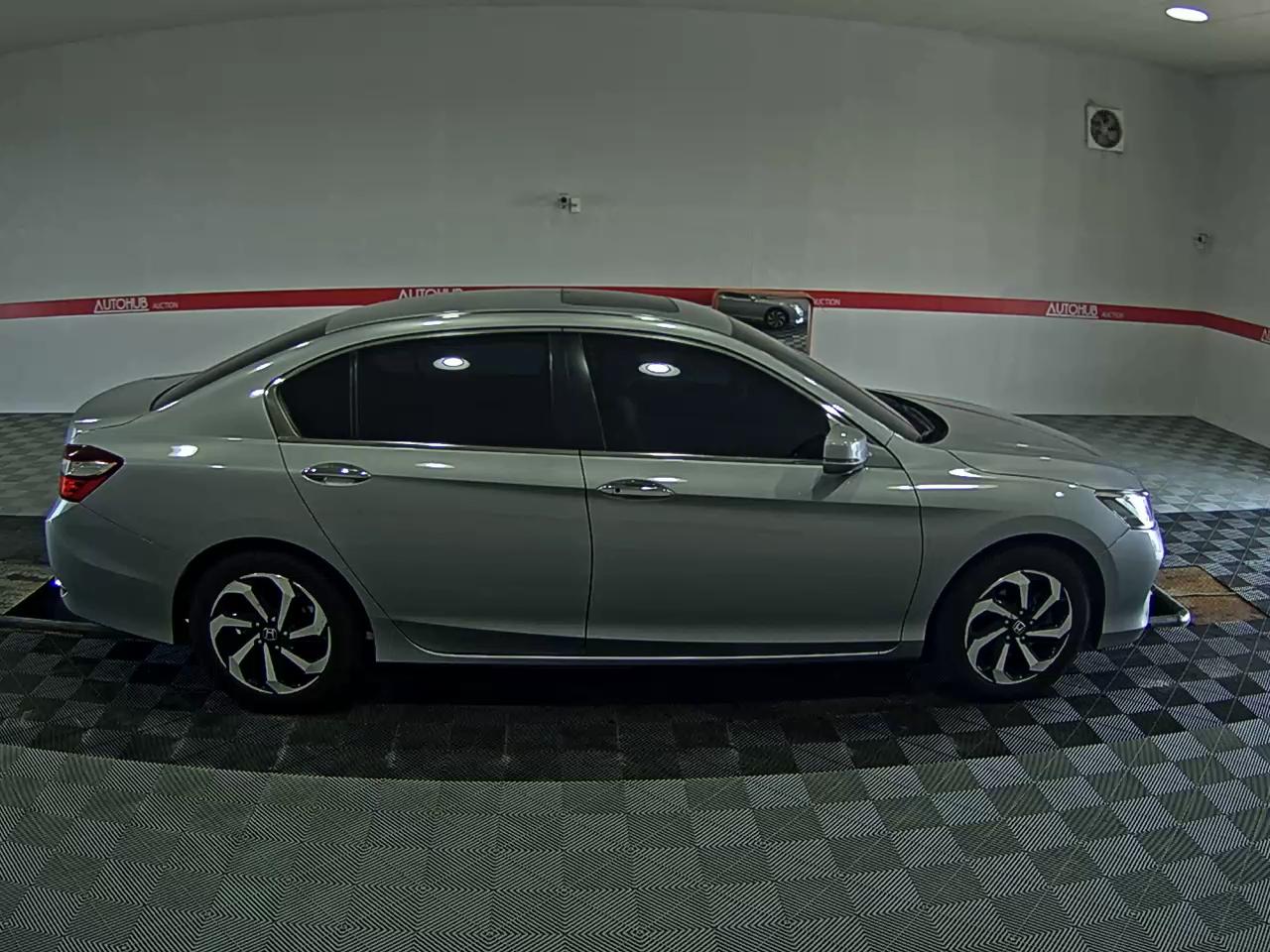 2017 - honda accord