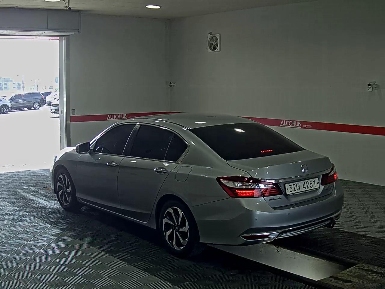 2017 - honda accord