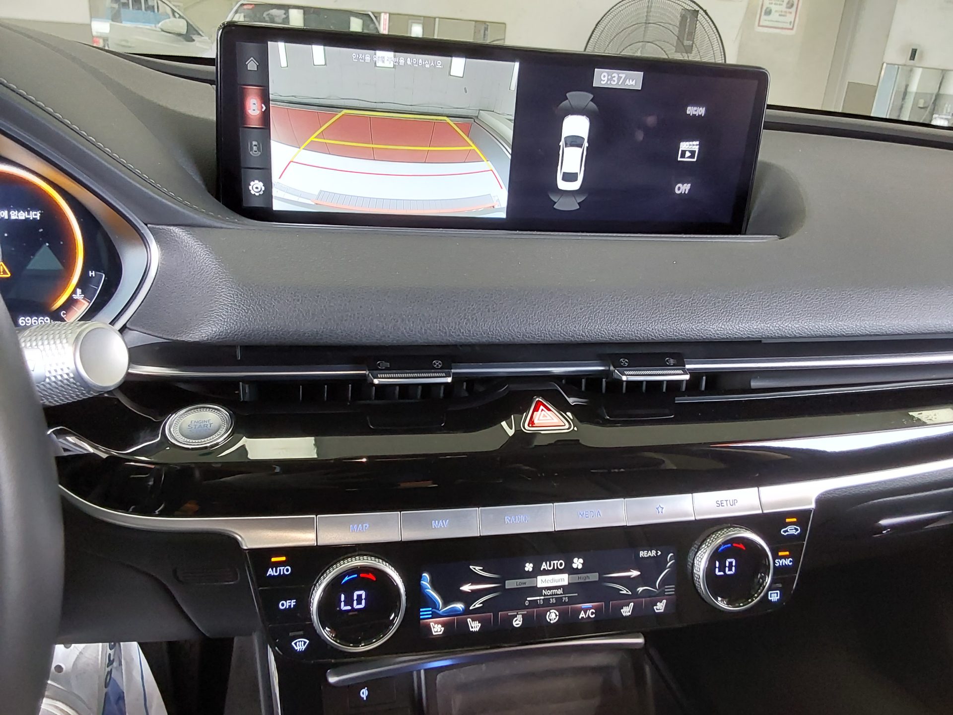 2022 - genesis g80