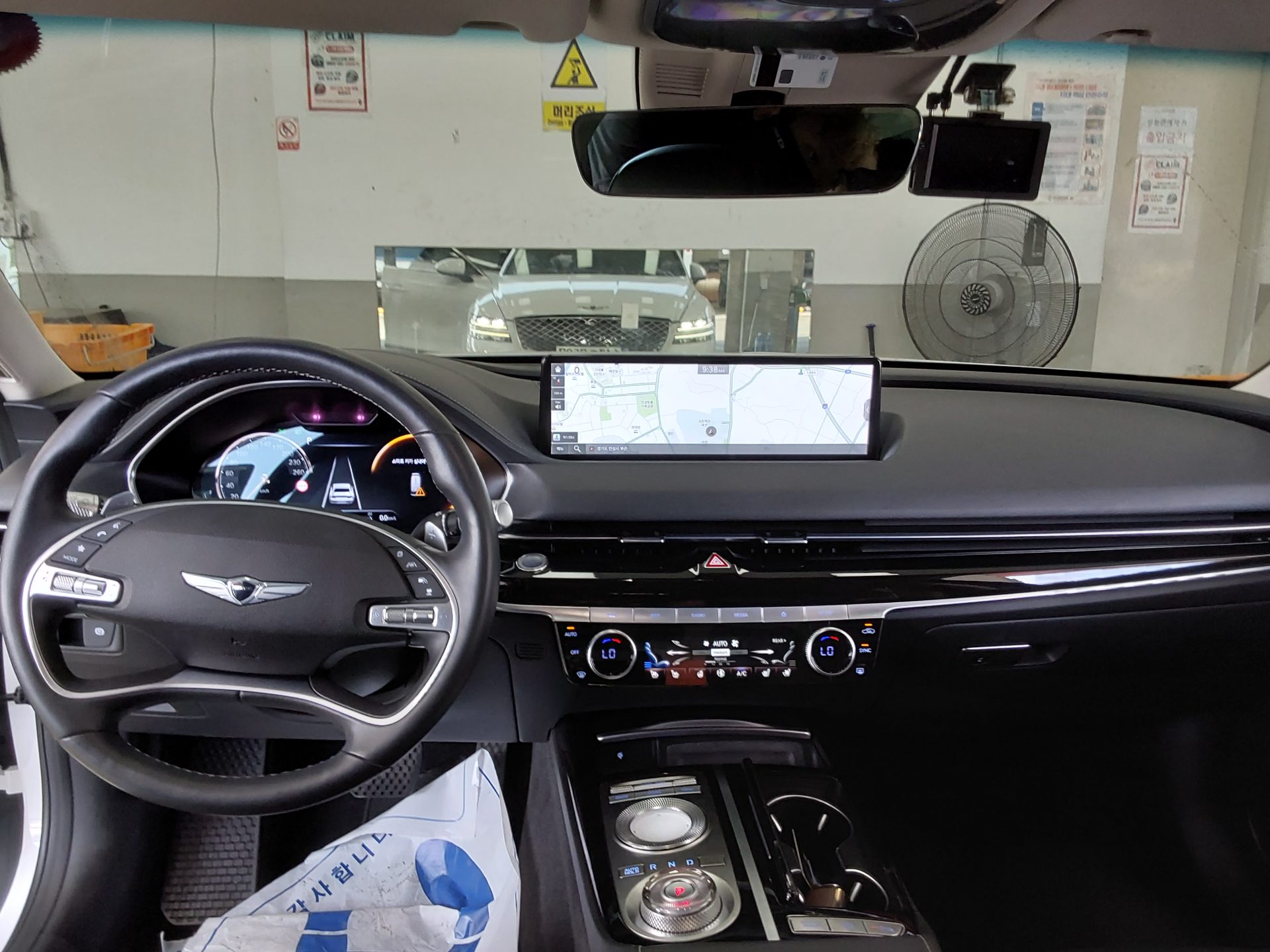 2022 - genesis g80