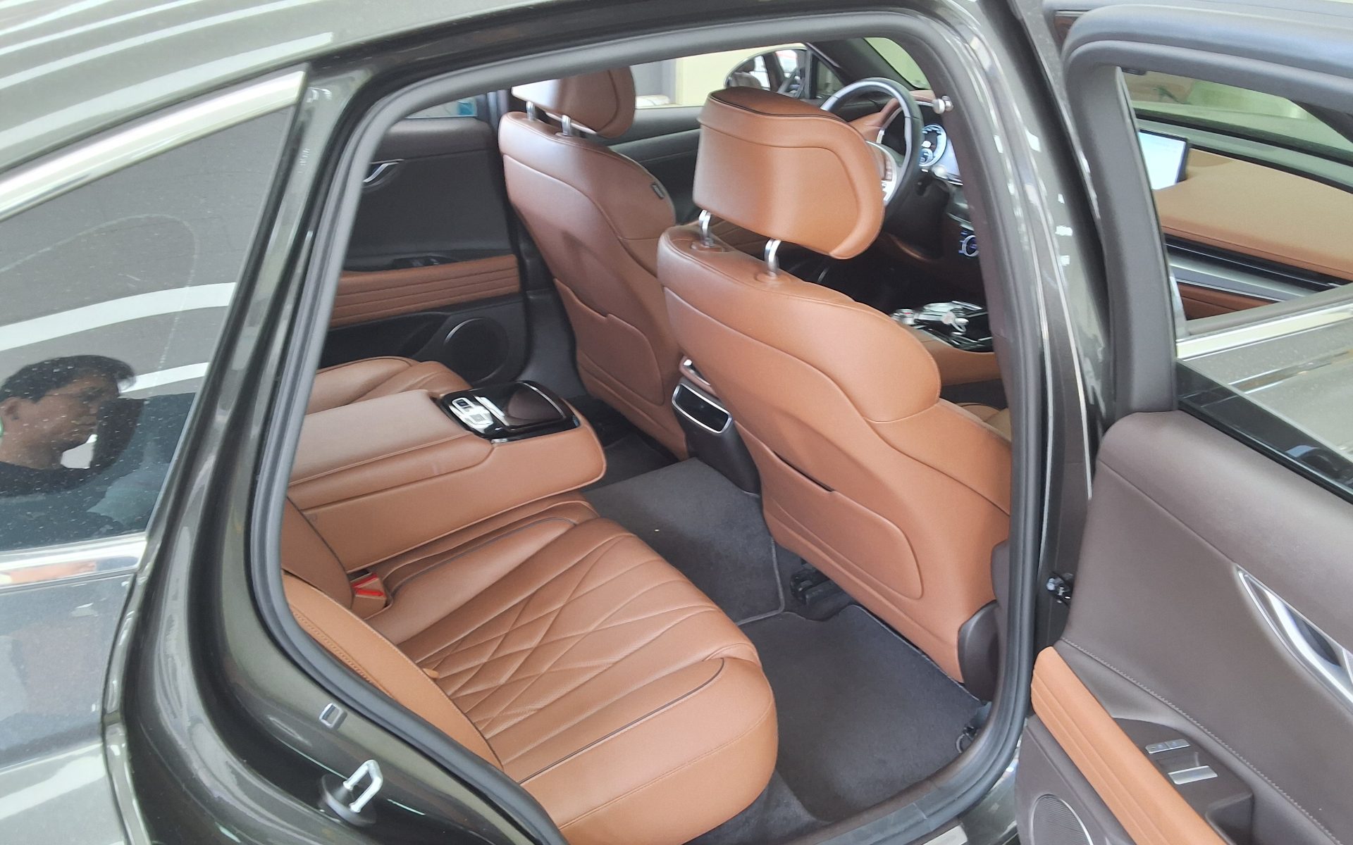 2022 - genesis g80