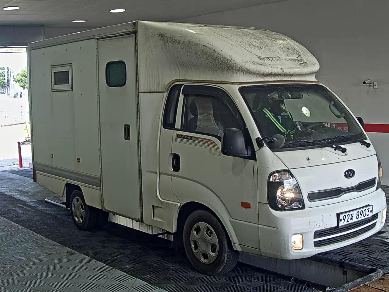 2012 - kia bongo