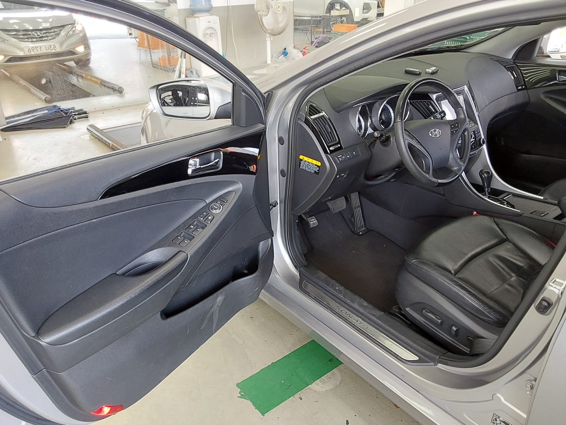 2011 - hyundai sonata