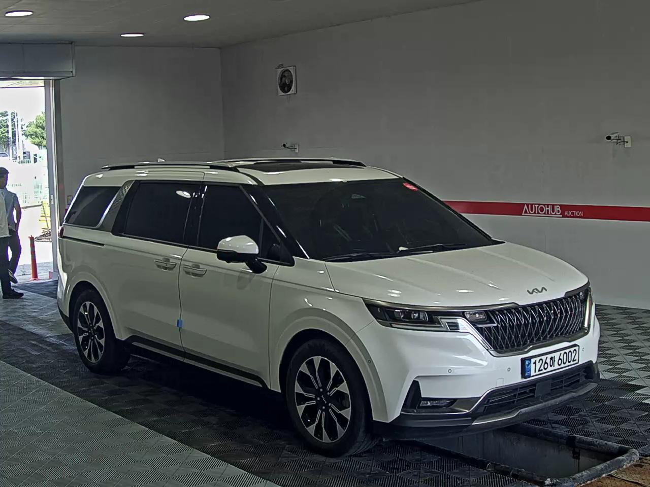 2022 - kia carnival